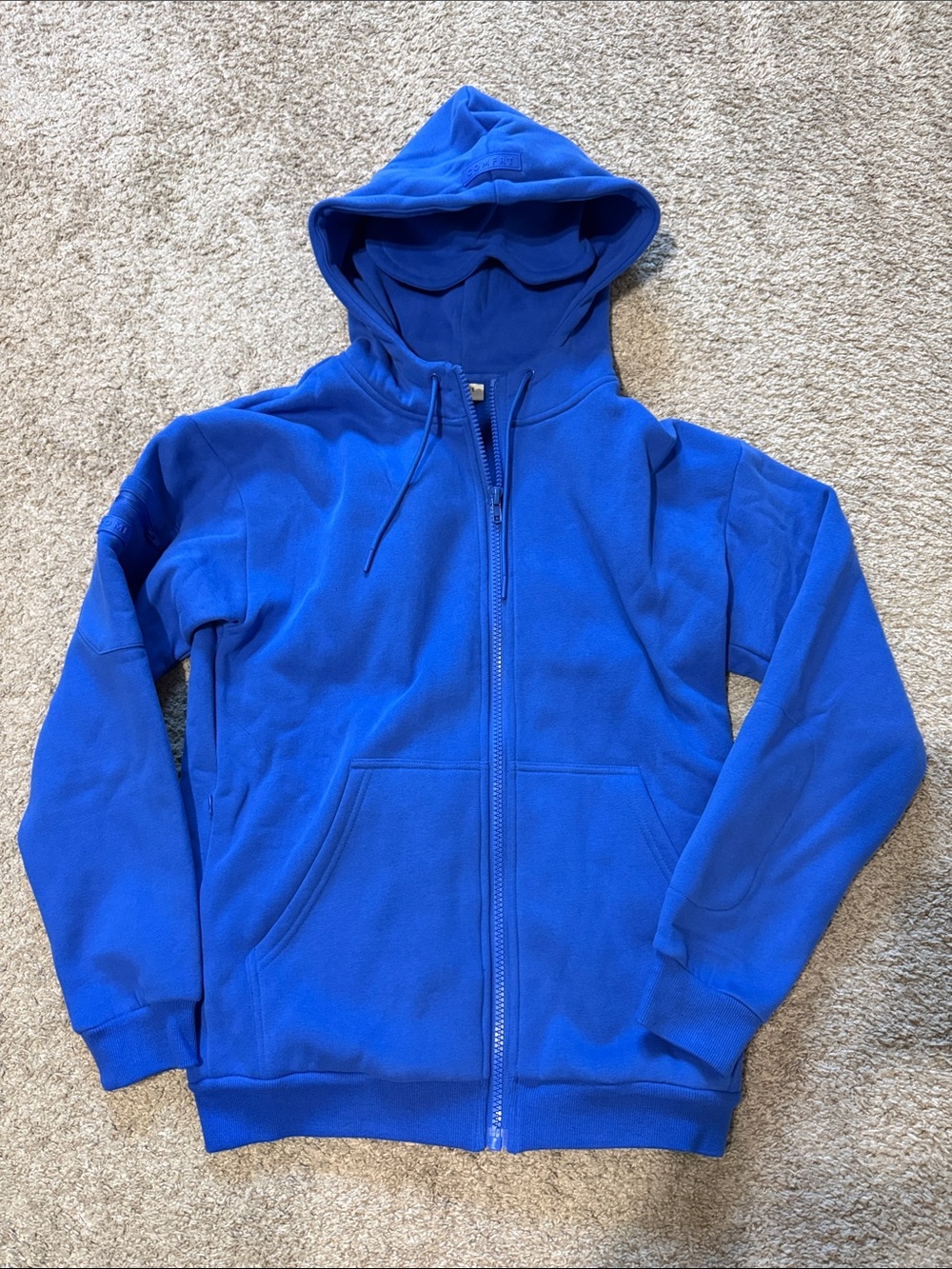 Comfrt Travel Essential Zip Hoodie